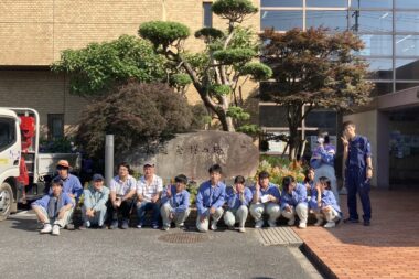 2年生の課題研究で花壇の定植を行いました！